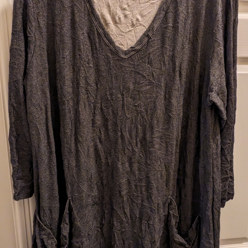 Comfy USA V Neck Crinkle Tunic